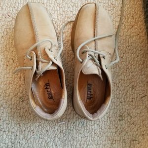 Earth balance brown leather walking shoes unisex